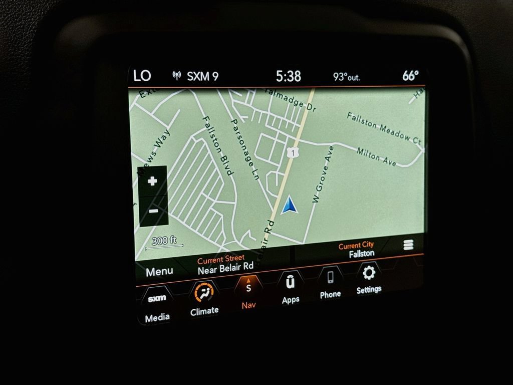 Used 2023 Jeep Renegade Latitude AWD/4WD image 6