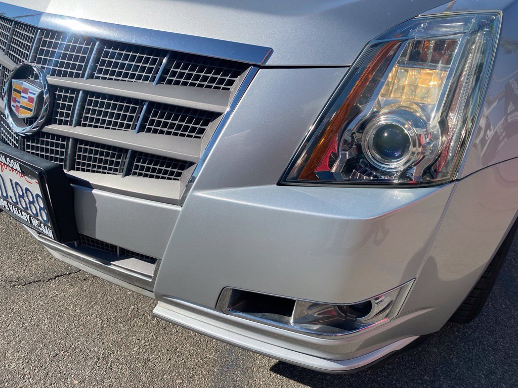 Used 2010 Cadillac CTS Premium RWD image 10