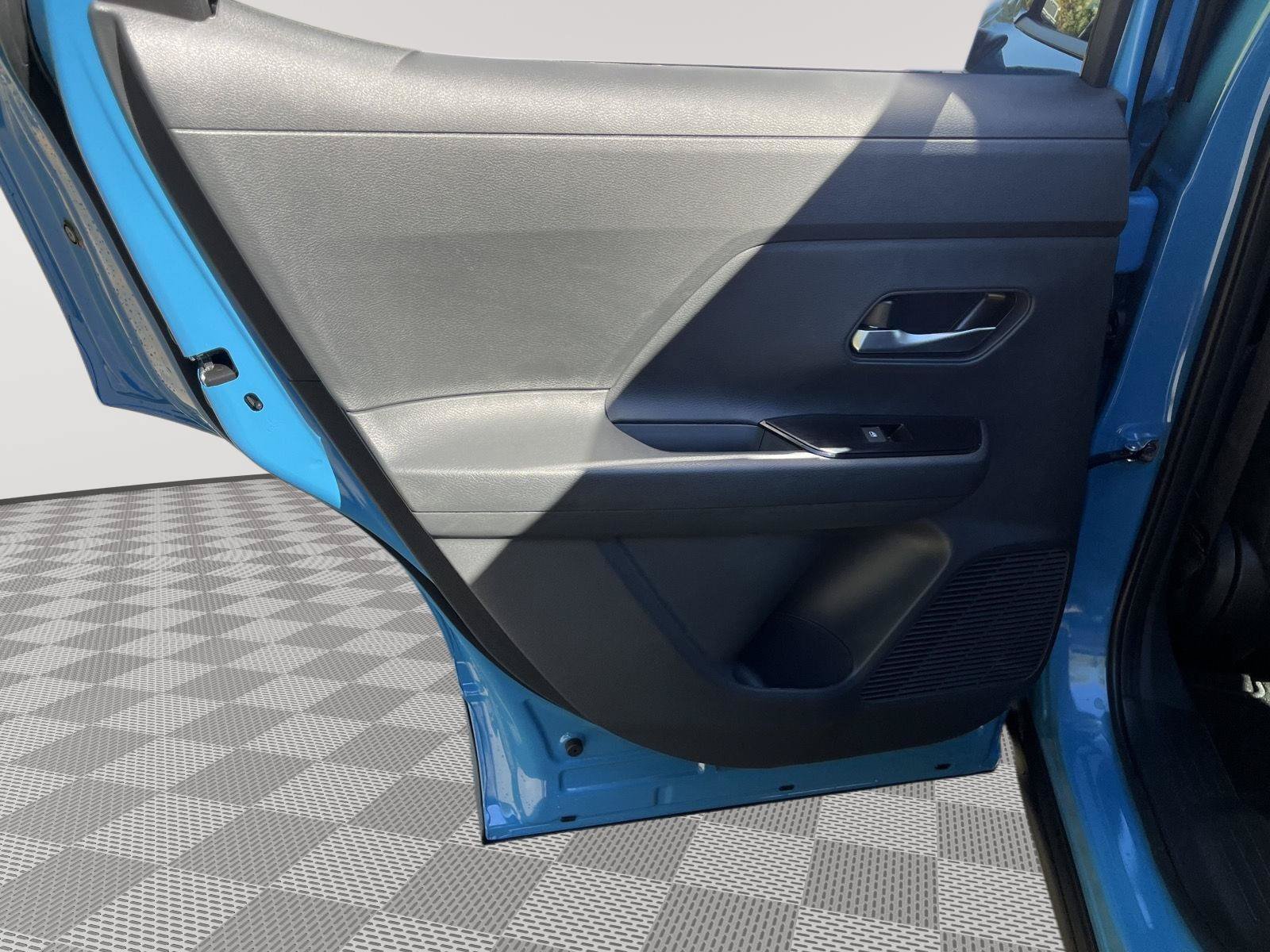 New 2027 Nissan Kicks SR AWD/4WD image 11