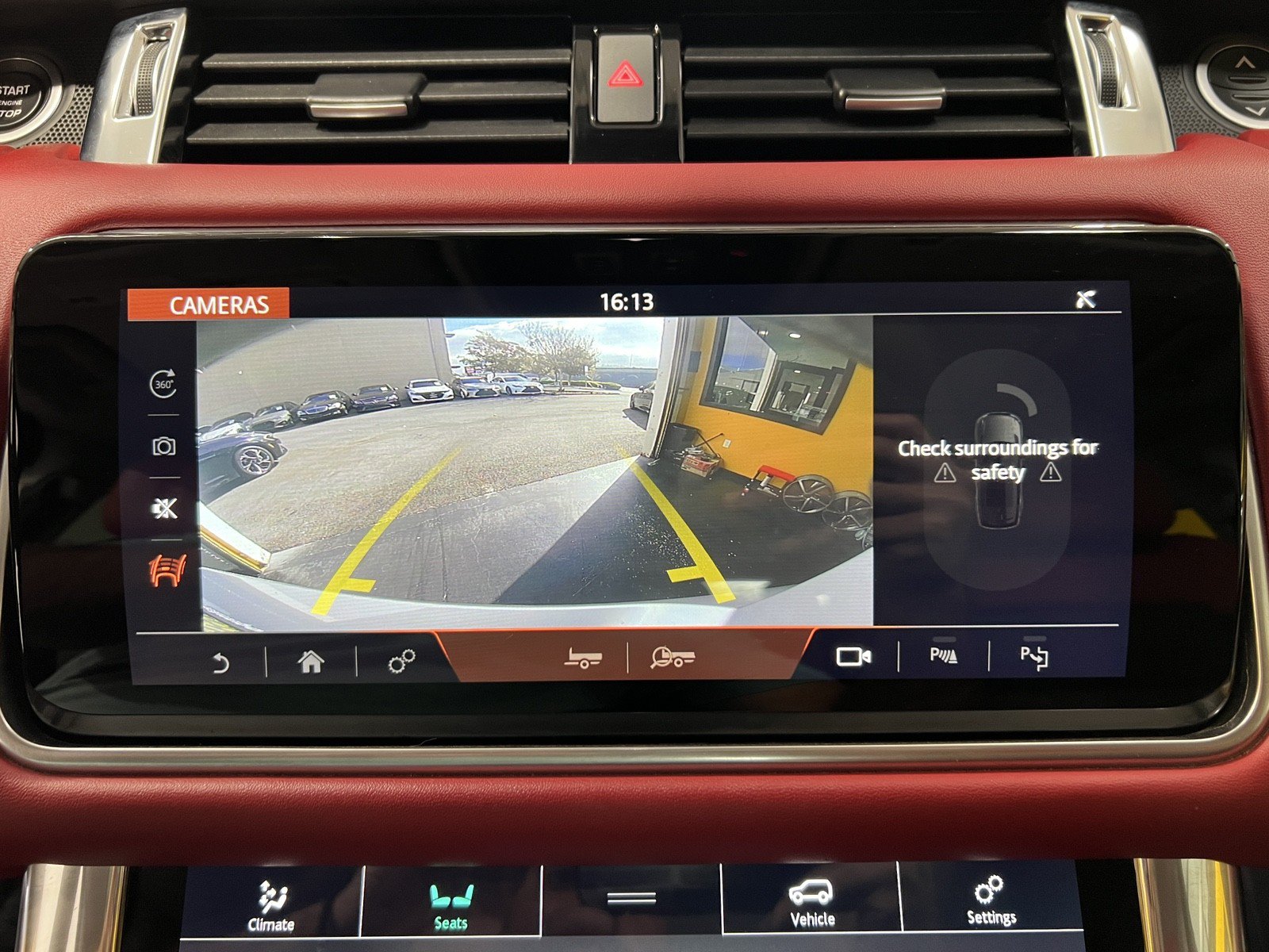 Used 2021 Land Rover Range Rover Sport HST AWD/4WD image 23
