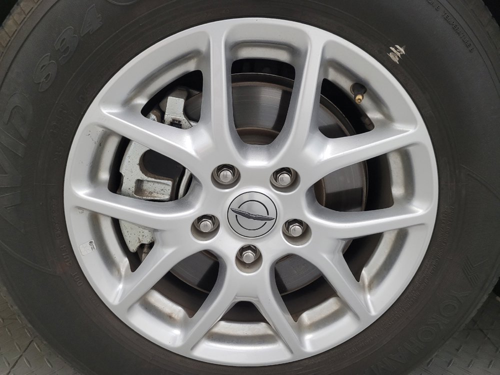 Used 2023 Chrysler Voyager LX FWD image 31