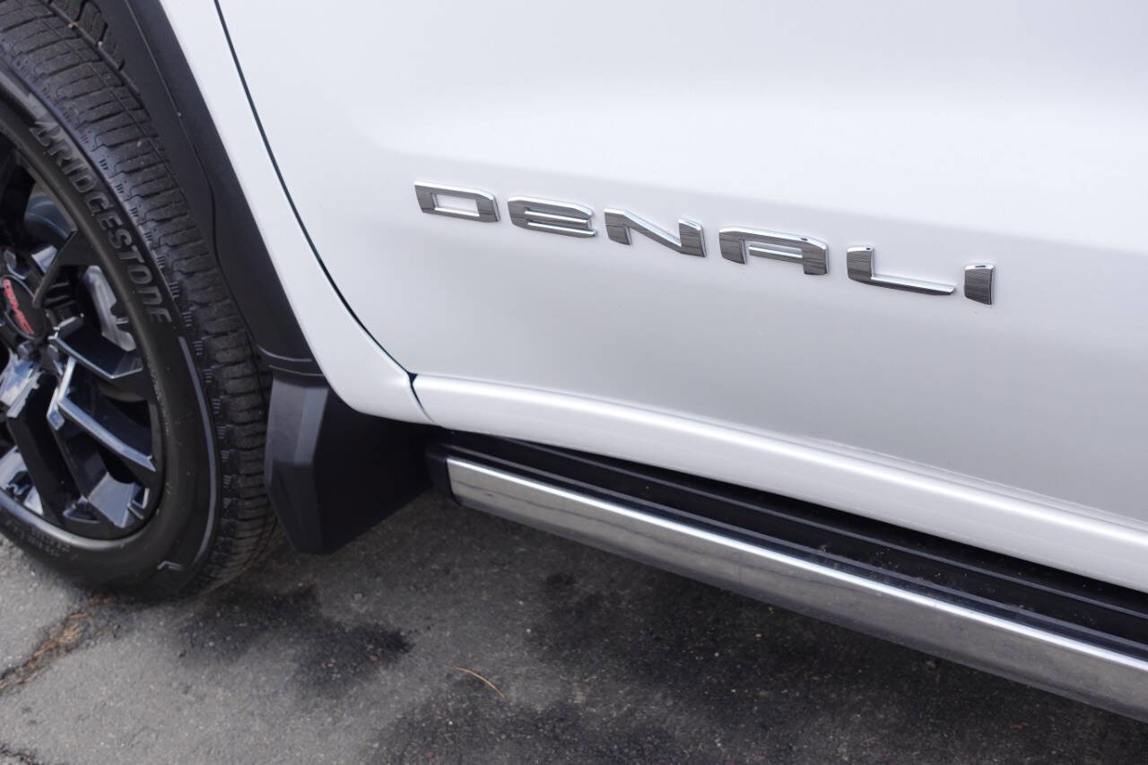 Used 2023 GMC Sierra 1500 Denali w/ Denali Reserve Package AWD/4WD image 14
