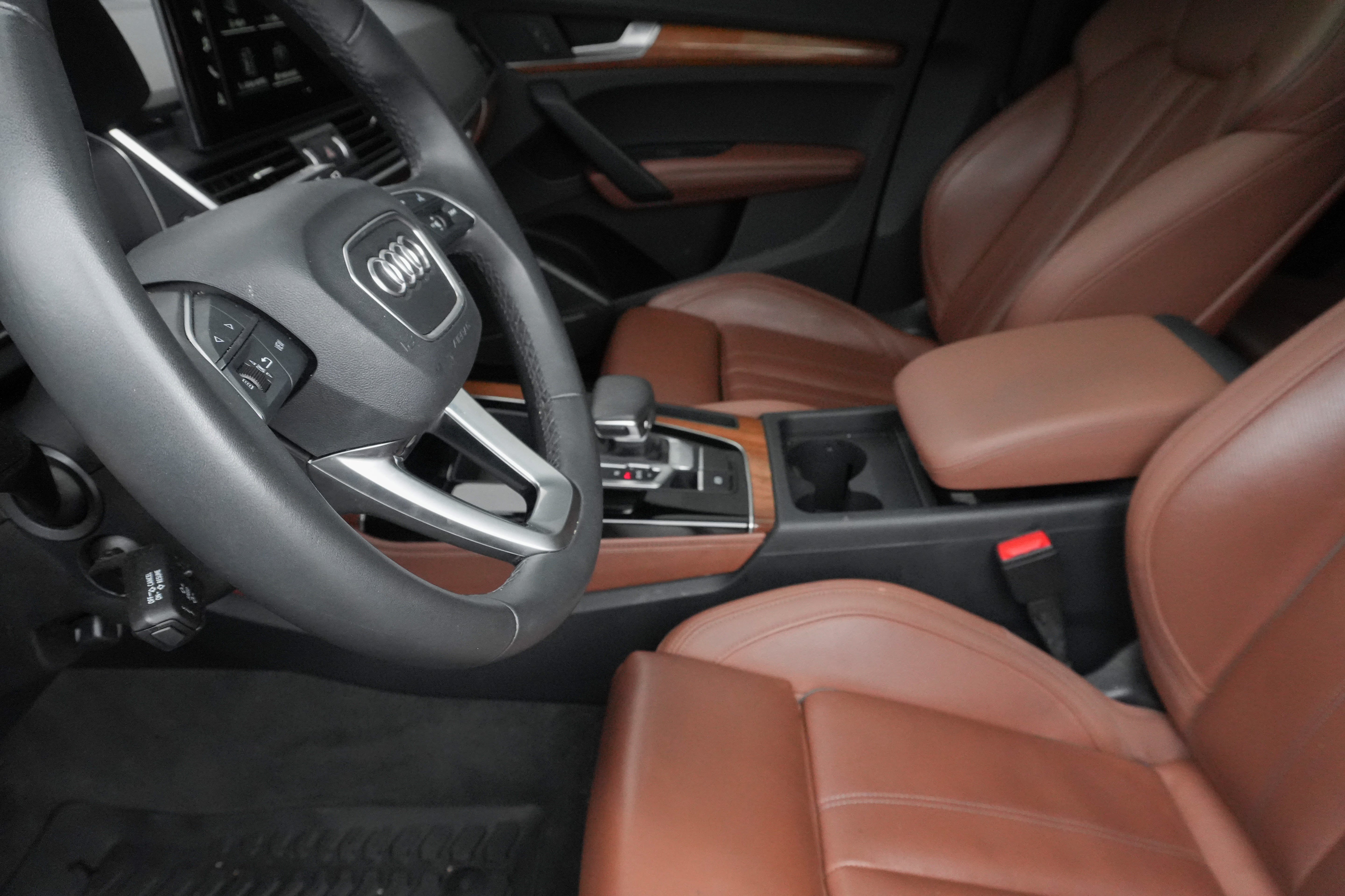 Used 2023 Audi Q5 2.0T Premium Plus w/ Premium Plus Package AWD/4WD image 9