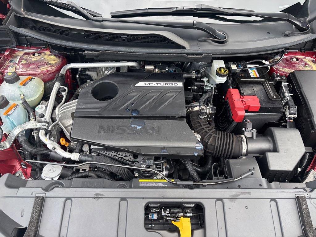 Used 2024 Nissan Rogue SV AWD/4WD image 14