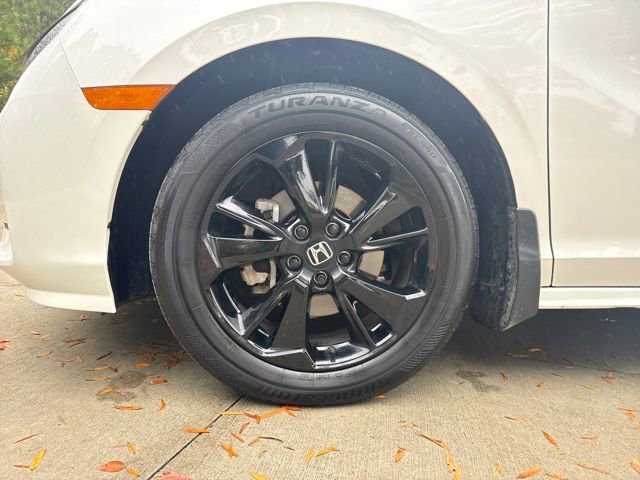 Used 2024 Honda Odyssey Sport image 11