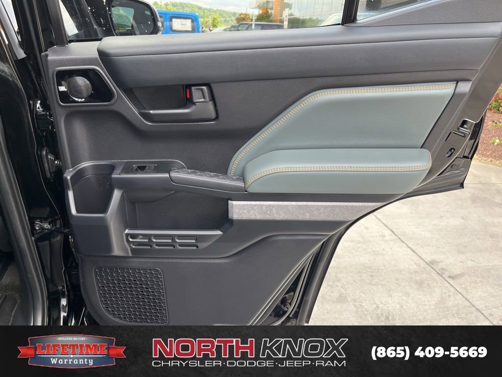 Used 2025 Toyota 4Runner Trailhunter AWD/4WD image 24