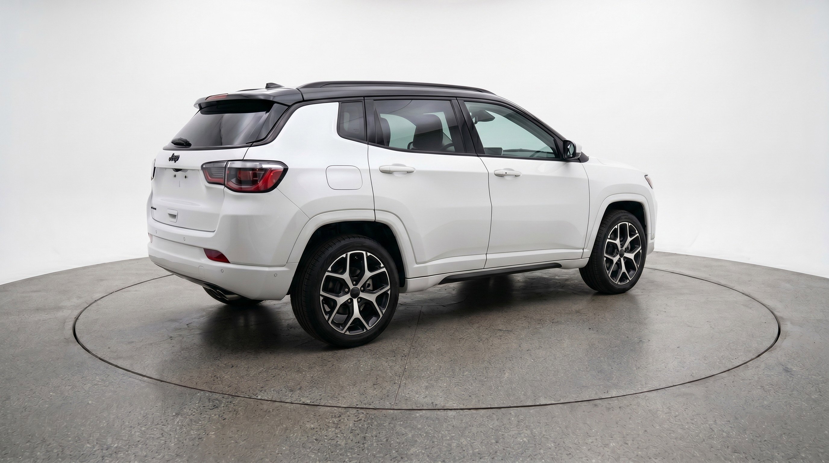 Used 2025 Jeep Compass Limited AWD/4WD image 9