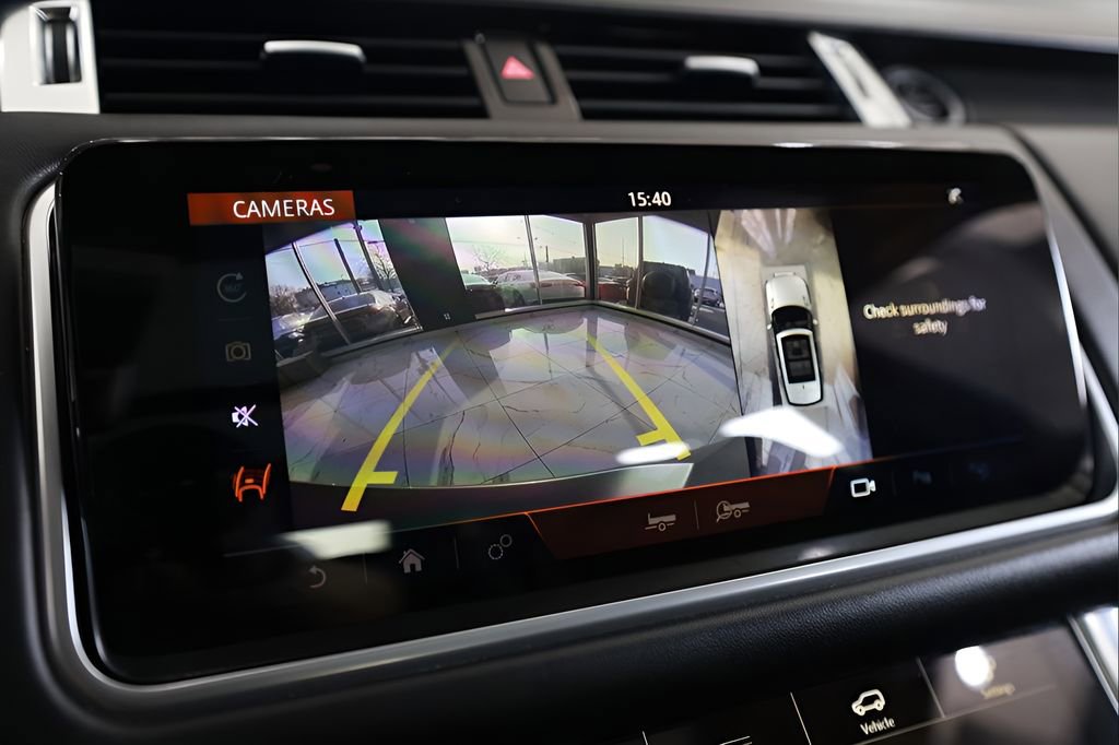 Used 2020 Land Rover Range Rover Sport HSE Dynamic image 32