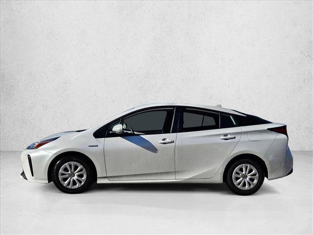 Used 2022 Toyota Prius LE image 3