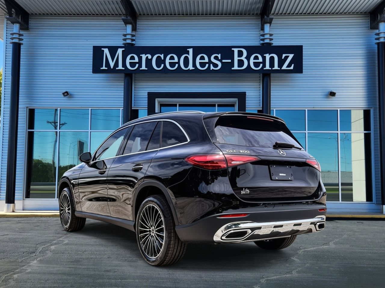 New 2026 Mercedes-Benz GLC 300 4MATIC image 4