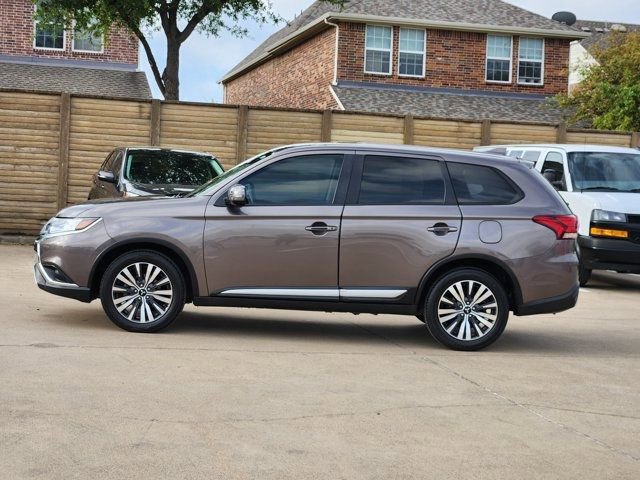 Used 2020 Mitsubishi Outlander SE image 13