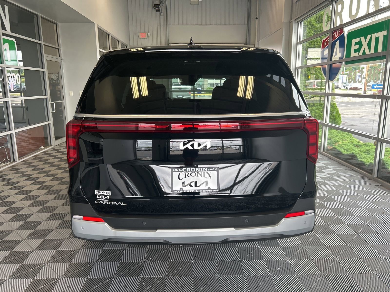 New 2025 Kia Carnival image 5