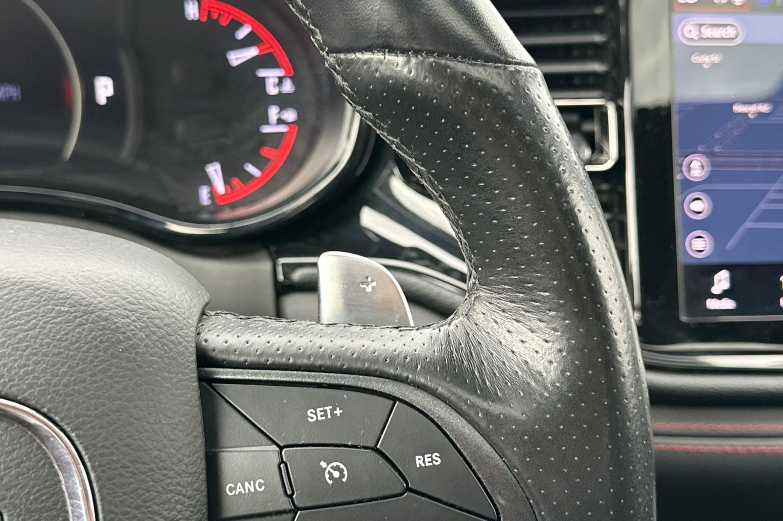 Used 2023 Dodge Durango GT image 39