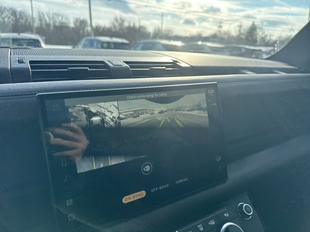 Used 2023 Land Rover Defender 110 V8 image 18