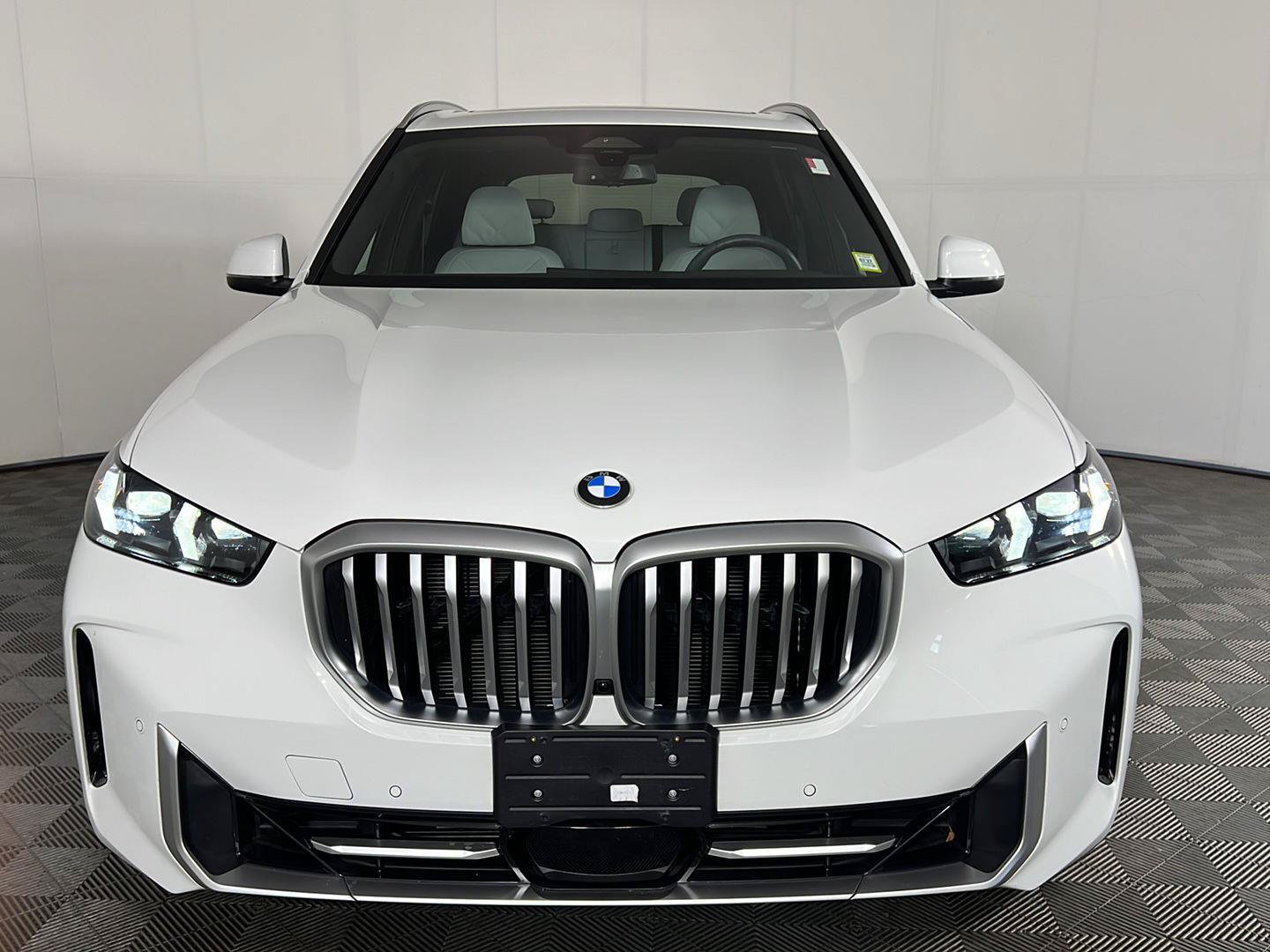 Used 2024 BMW X5 xDrive40i AWD/4WD image 14