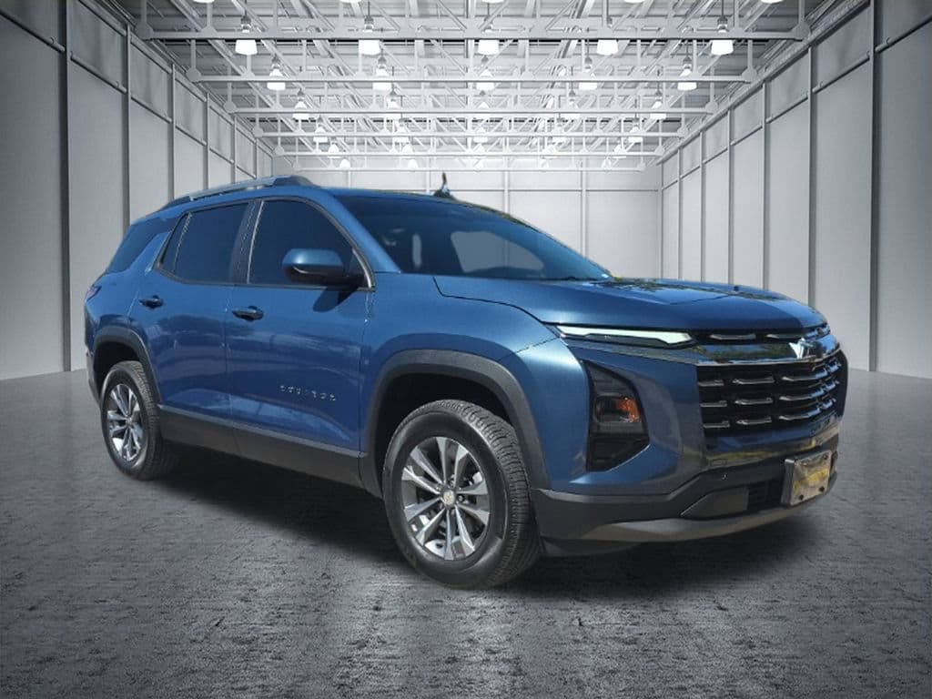 Certified 2025 Chevrolet Equinox LT w/ Convenience Package II AWD/4WD image 8