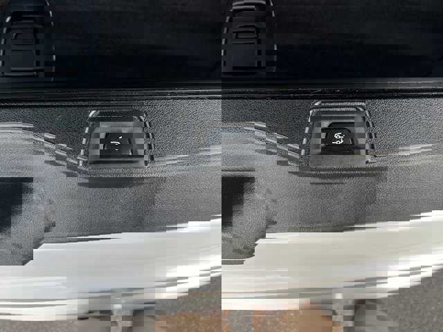 Used 2021 BMW X5 xDrive40i w/ M Sport Package image 8