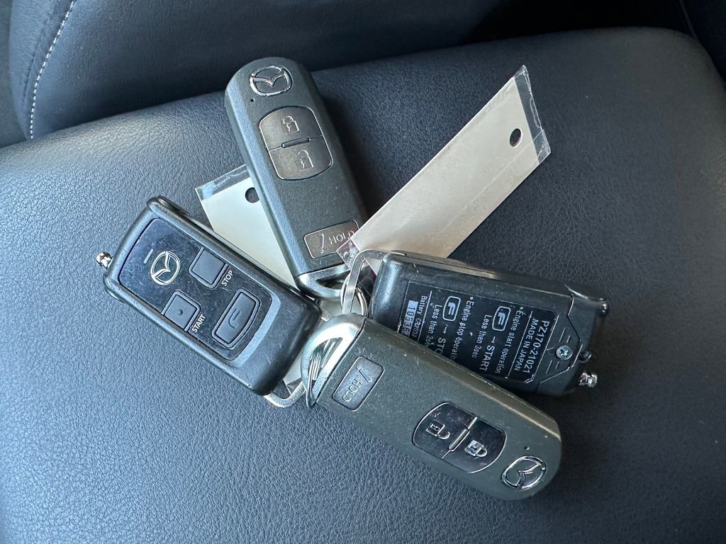 Used 2019 MAZDA CX-5 Touring image 9