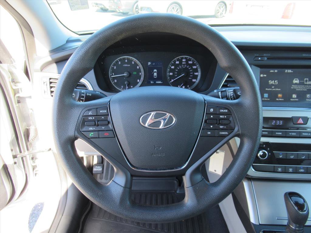 Used 2016 Hyundai Sonata SE image 17