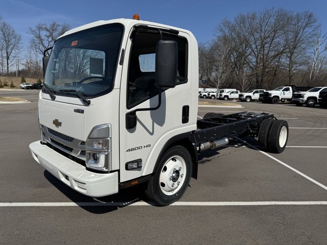 New 2024 Chevrolet Low Cab Forward image 1