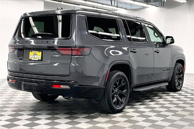 Used 2024 Jeep Wagoneer Series II image 11