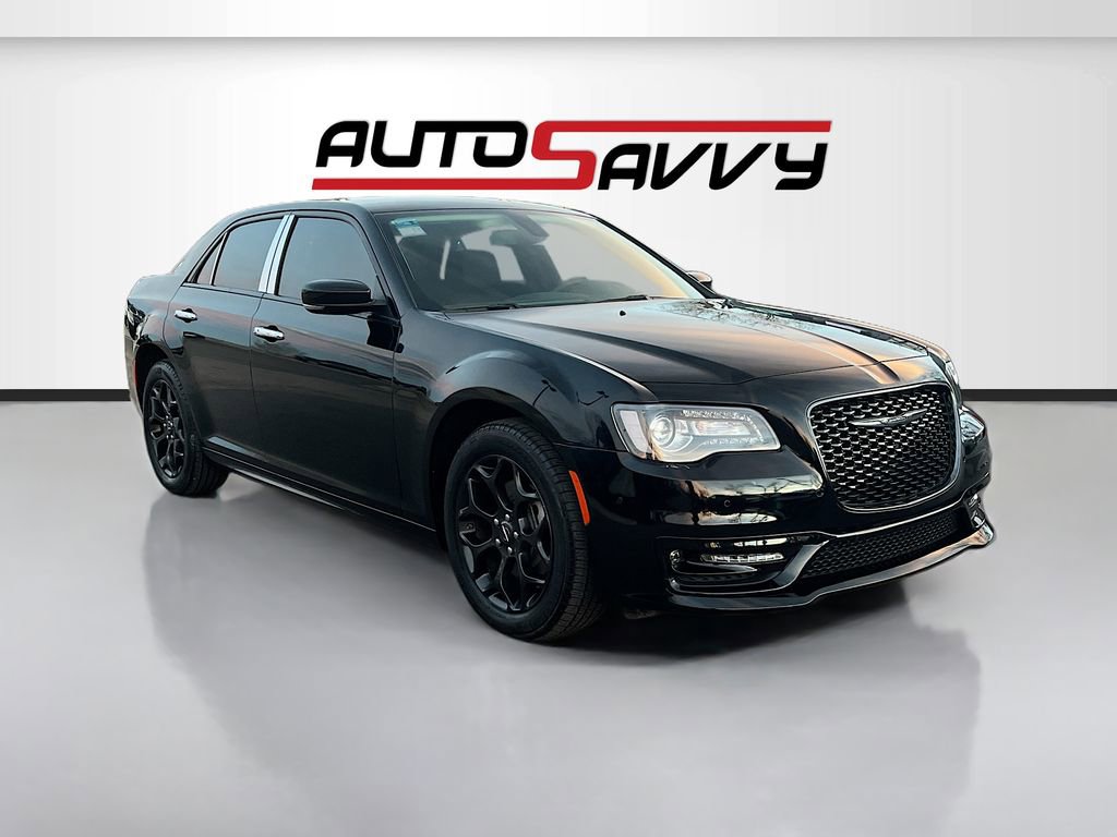 Used 2023 Chrysler 300 Touring L w/ Comfort Group AWD/4WD image 1