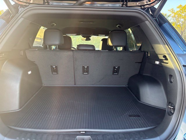 New 2027 Chevrolet Equinox RS w/ Convenience Package III FWD image 29