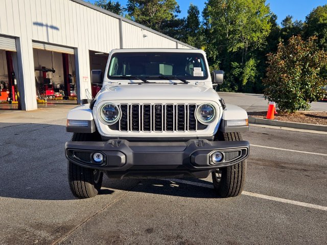 New 2026 Jeep Wrangler Unlimited Sahara AWD/4WD image 2