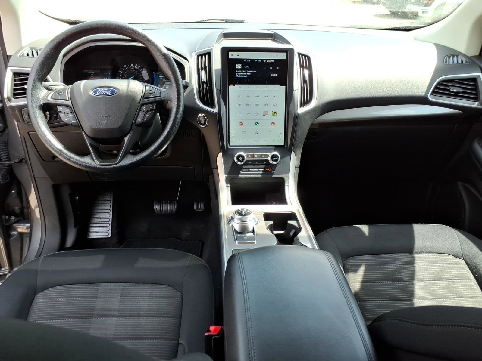 Used 2023 Ford Edge SEL AWD/4WD image 14
