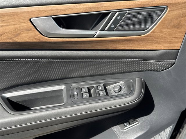 New 2026 Volkswagen Atlas SE image 39