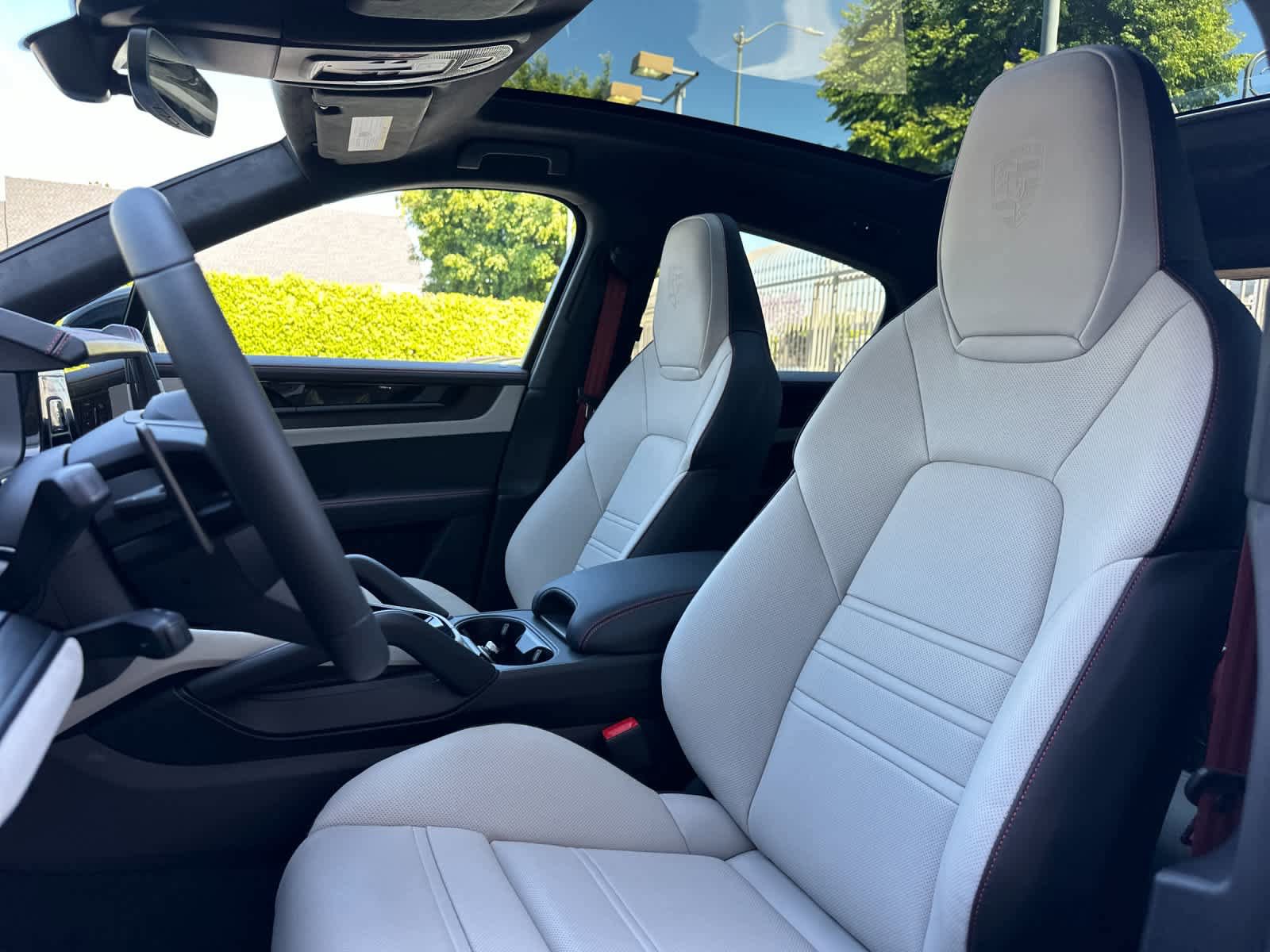New 2026 Porsche Cayenne GTS image 5