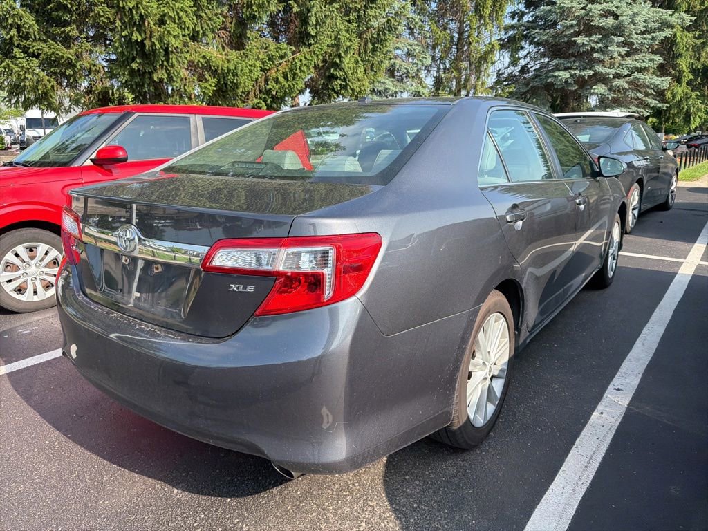 Used 2012 Toyota Camry XLE FWD image 3