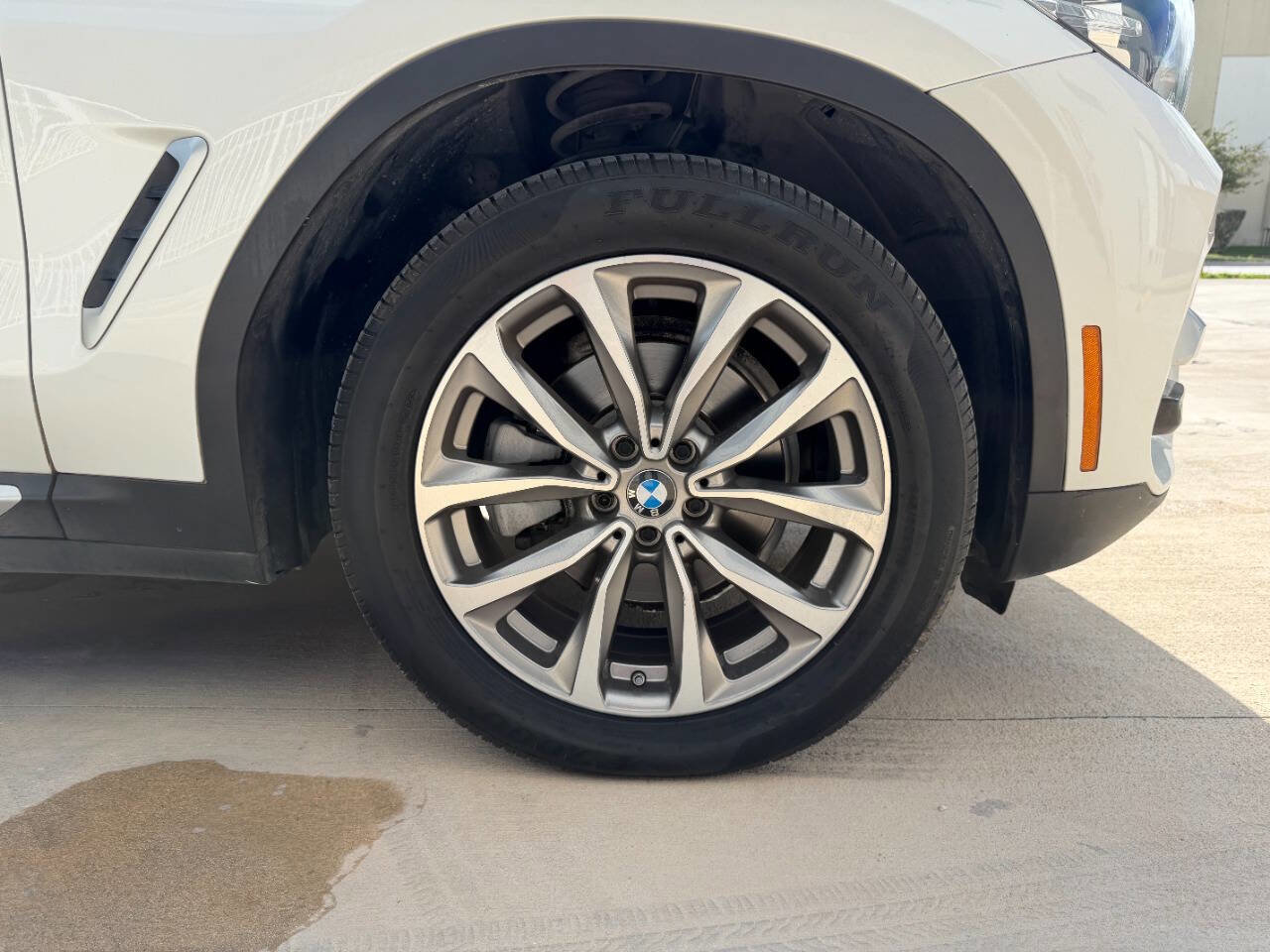 Used 2019 BMW X3 sDrive30i w/ Driving Assistance Package image 11