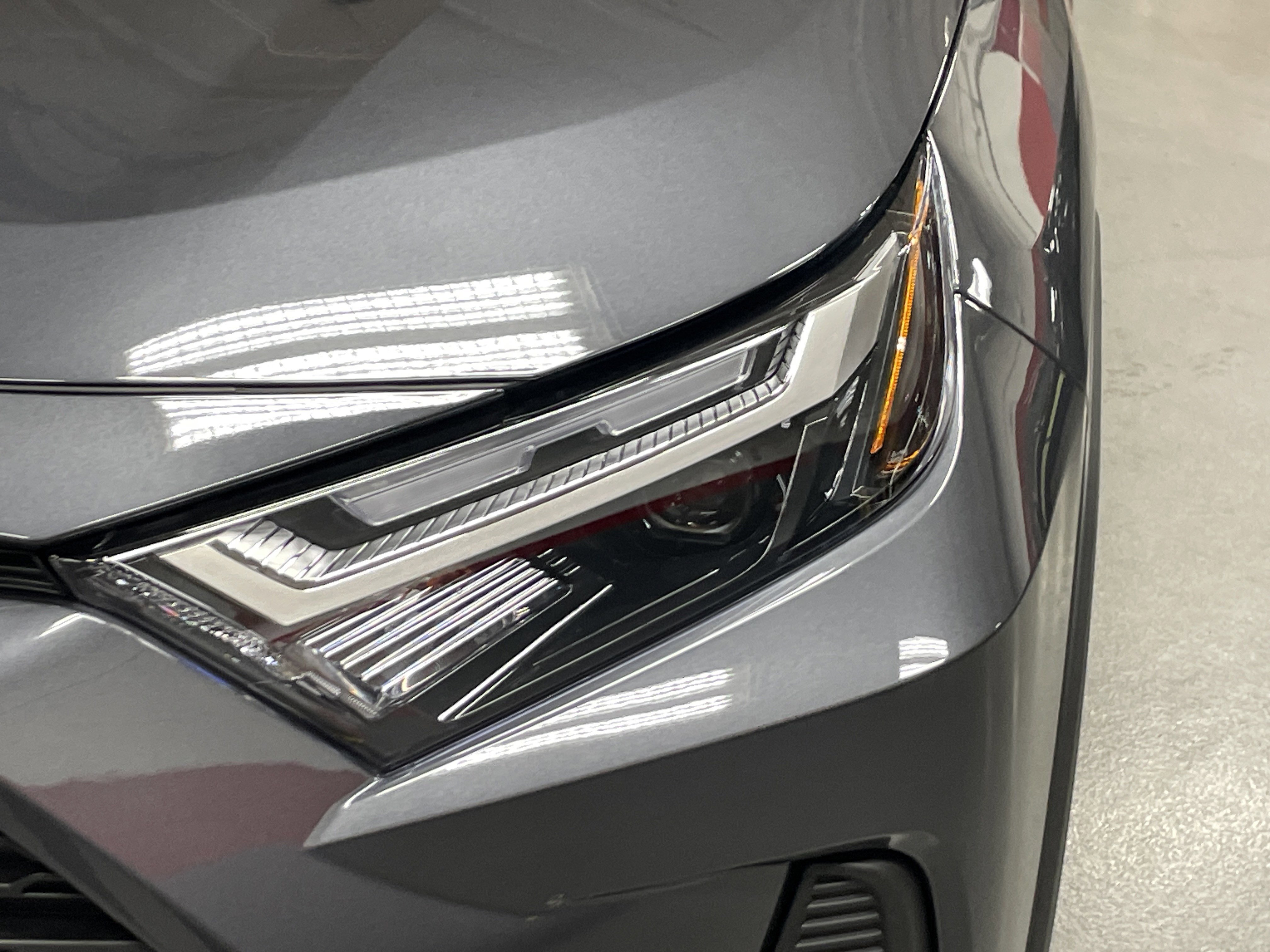 Certified 2025 Toyota RAV4 XLE w/ Convenience Package FWD image 6