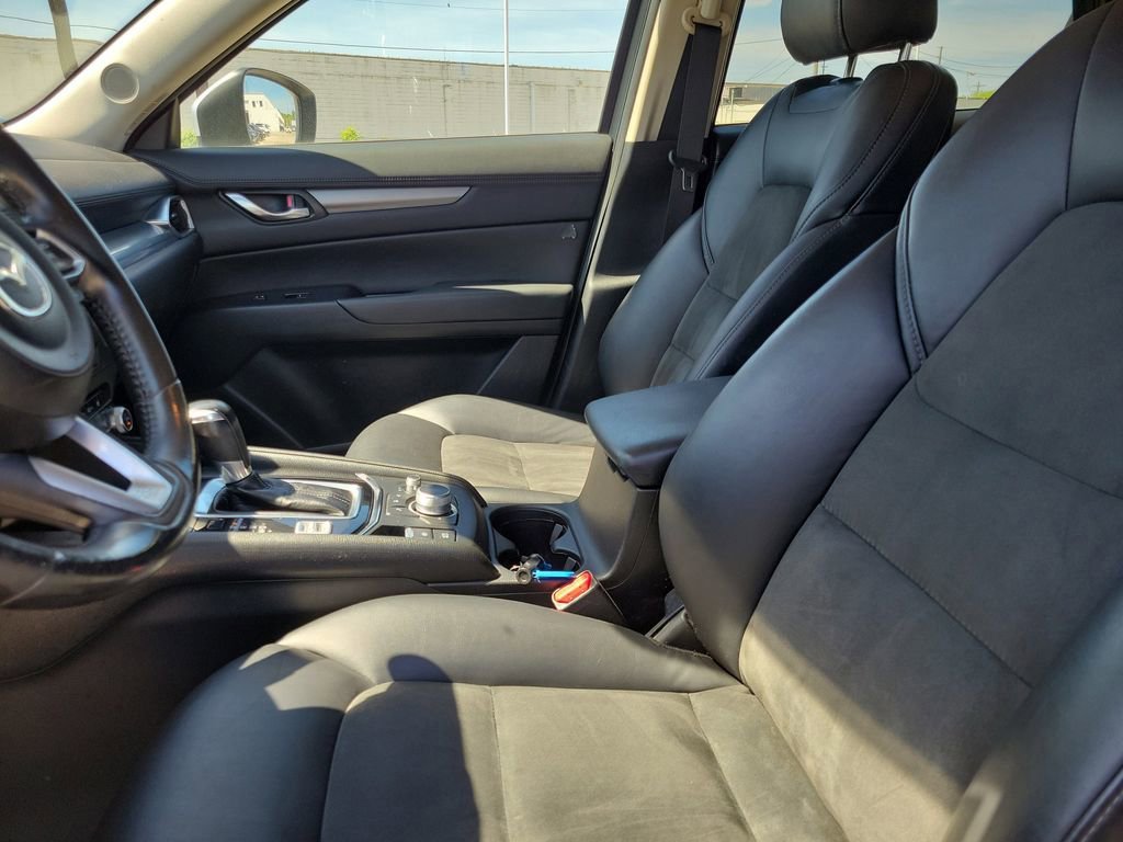 Used 2021 MAZDA CX-5 Touring FWD image 17