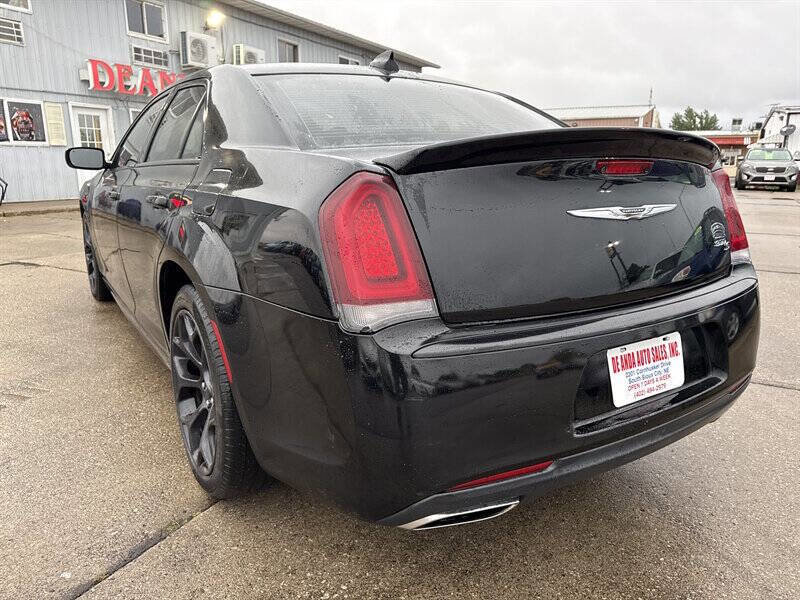 Used 2020 Chrysler 300 S image 5