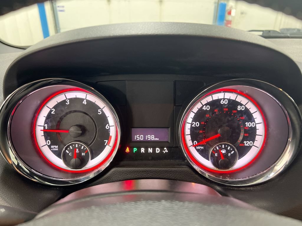 Used 2019 Dodge Grand Caravan SXT FWD image 12