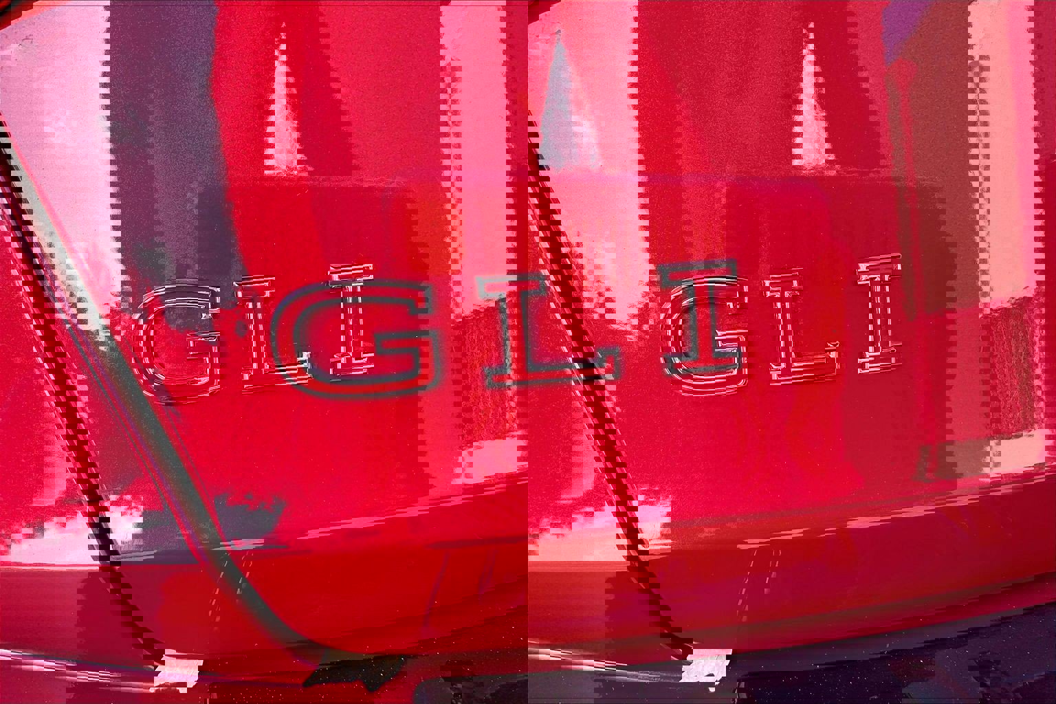 Certified 2024 Volkswagen Jetta GLI Autobahn w/ GLI Black Package image 31