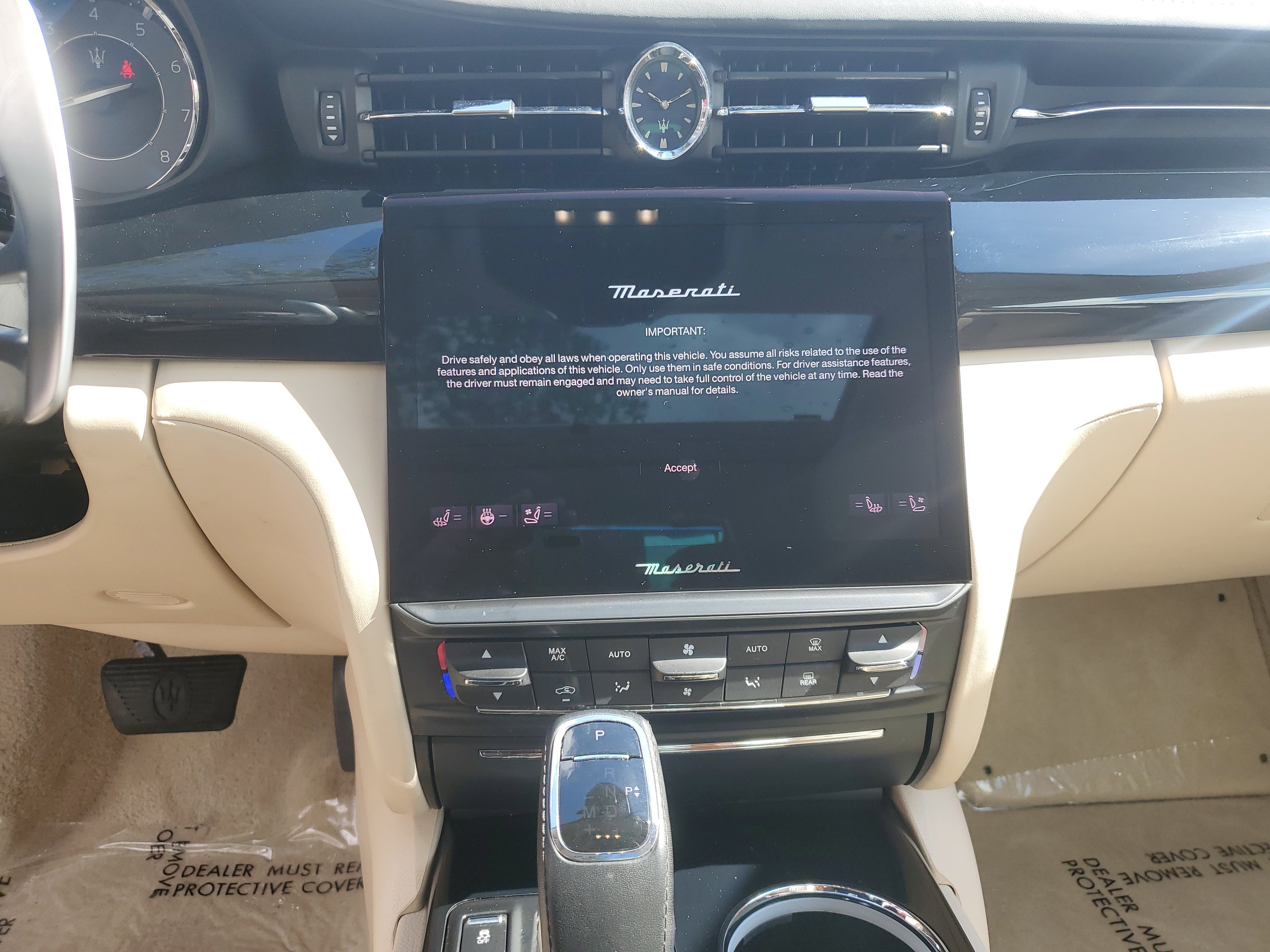 Used 2022 Maserati Quattroporte Modena image 21