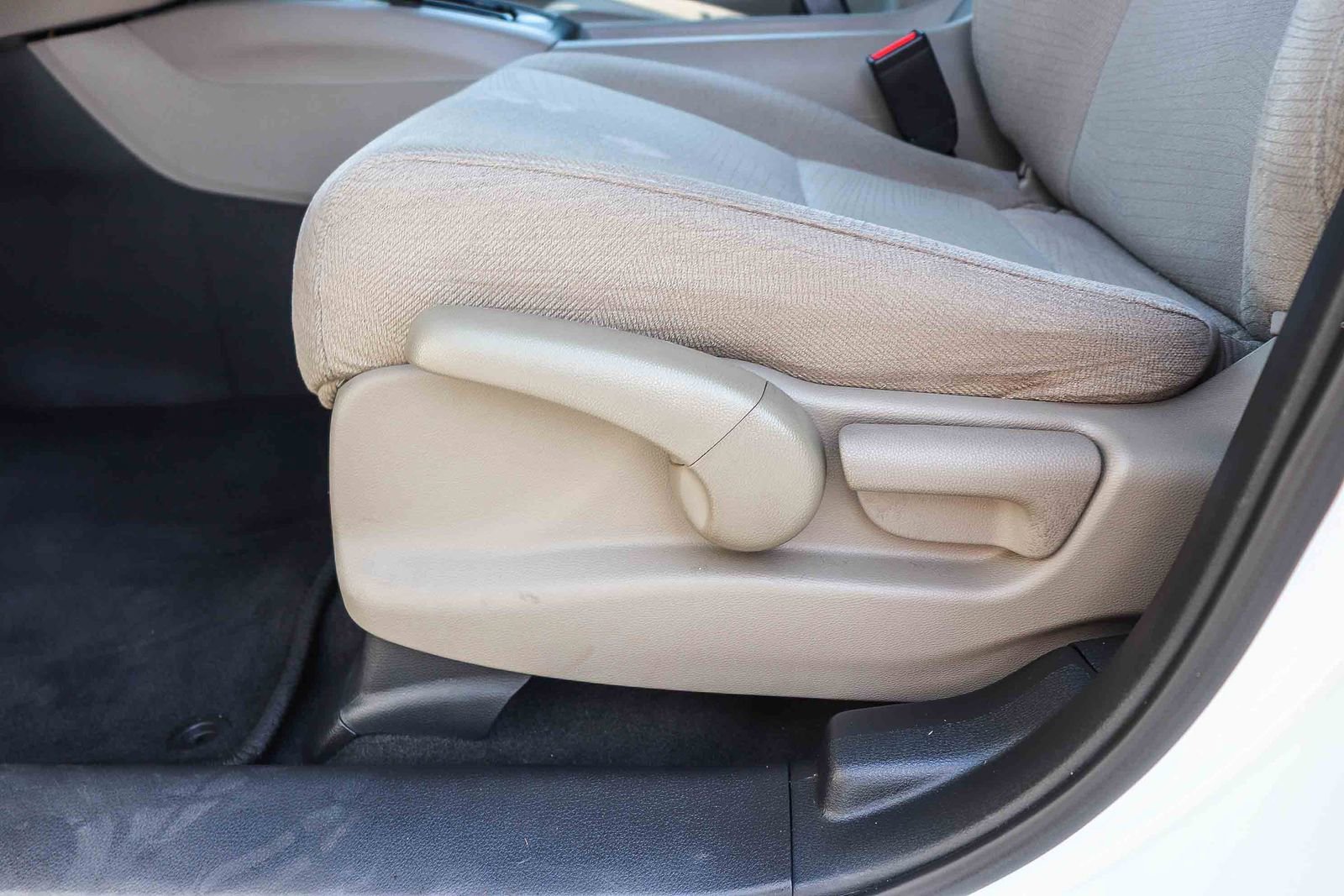 Used 2017 Honda Pilot LX image 27
