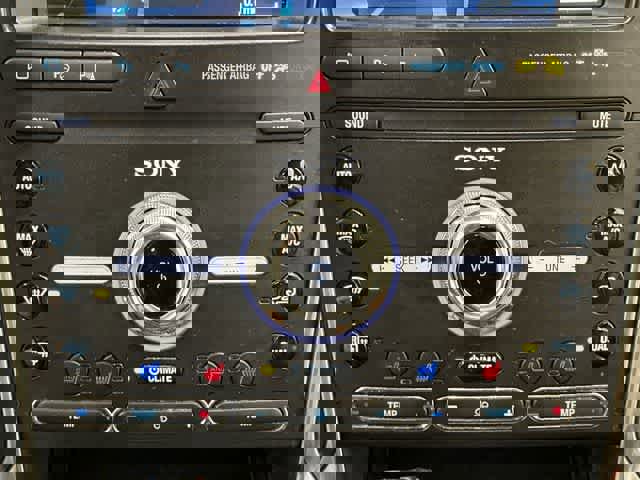 Used 2019 Ford Explorer Platinum AWD/4WD image 15