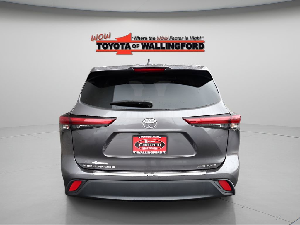 Used 2021 Toyota Highlander XLE image 10