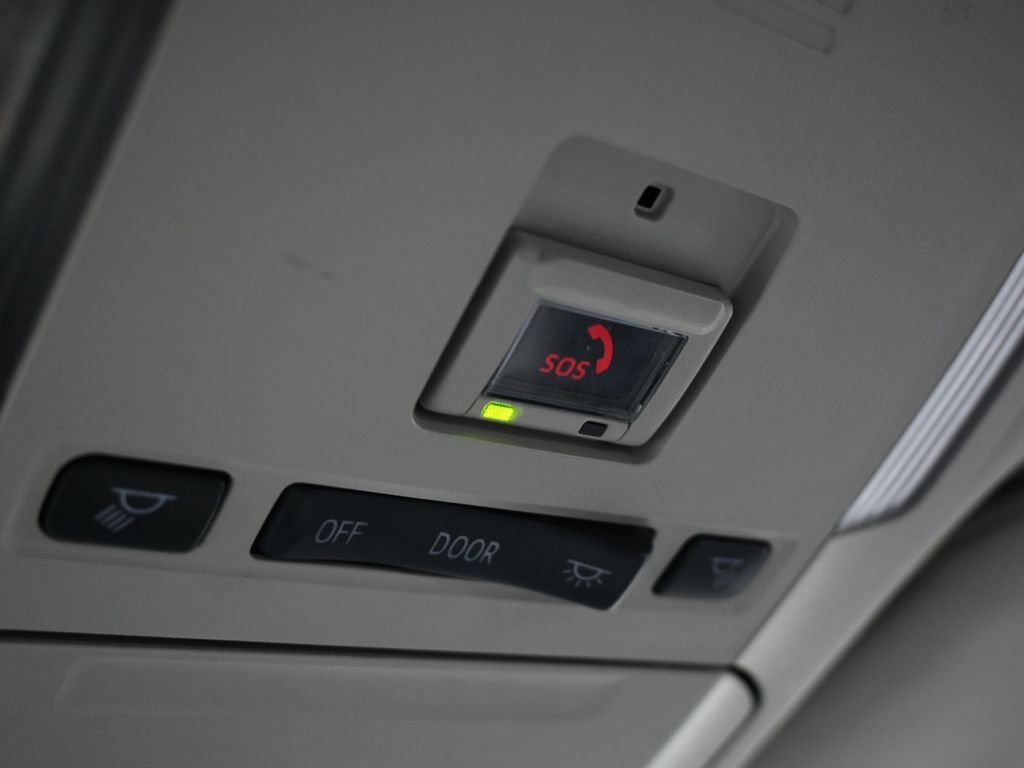 Used 2022 Toyota Highlander L image 23