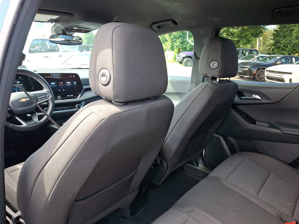 Used 2026 Chevrolet Equinox LT AWD/4WD image 21