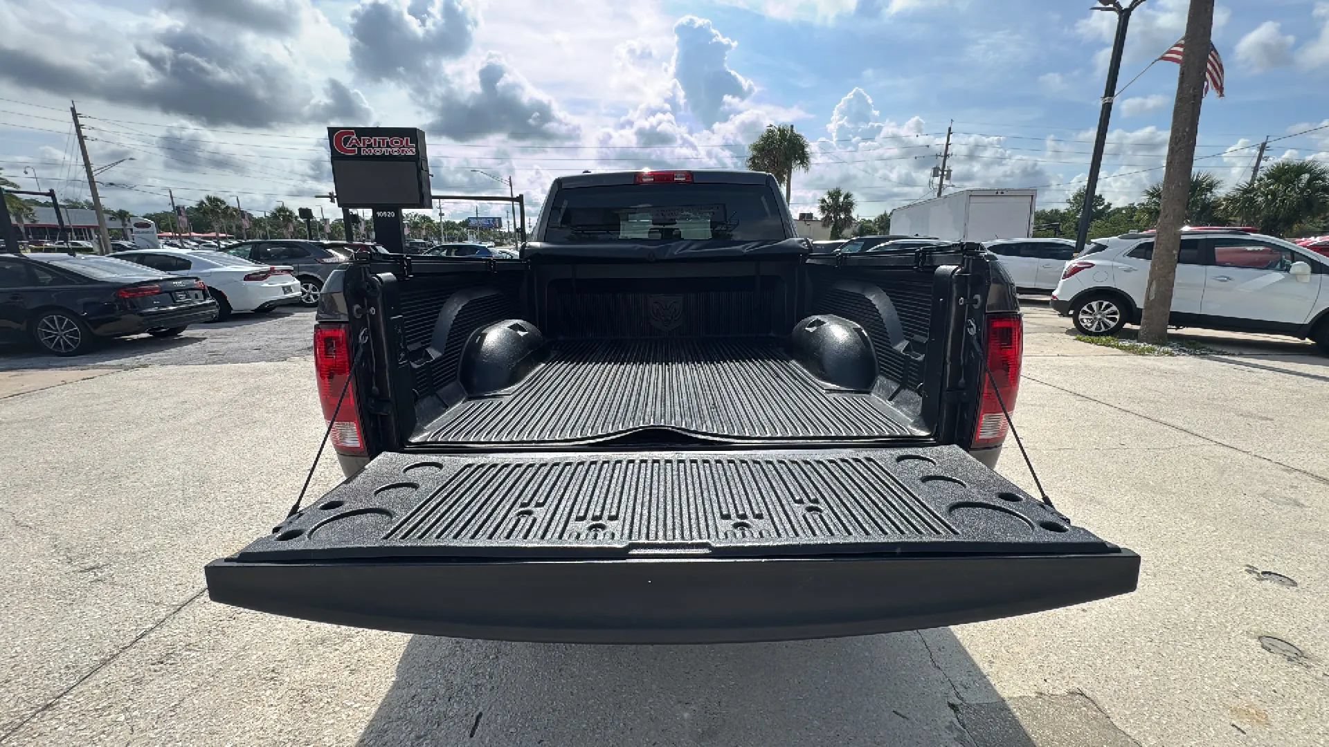 Used 2014 RAM 1500 Express RWD image 15