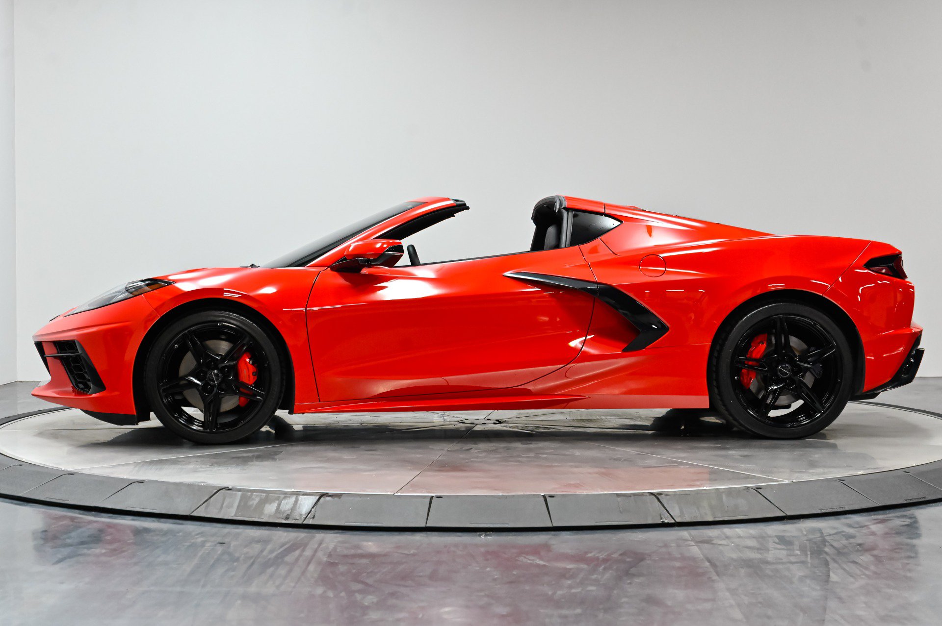 Used 2022 Chevrolet Corvette Stingray Preferred Cpe w/ Z51 Performance Package RWD image 20