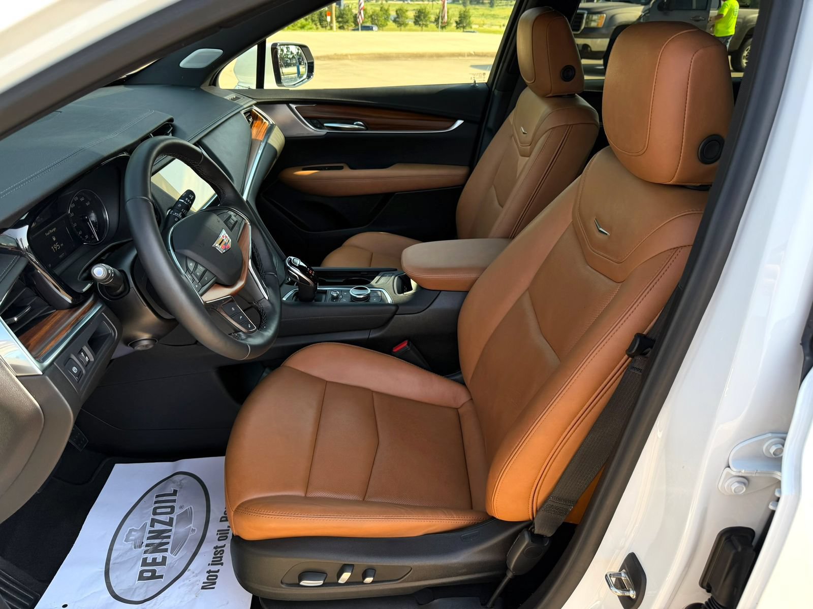 Used 2023 Cadillac XT5 Premium Luxury FWD image 10