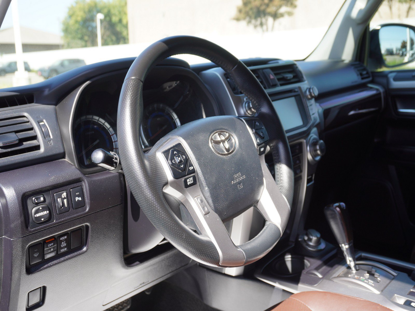 Used 2016 Toyota 4Runner Limited AWD/4WD image 18