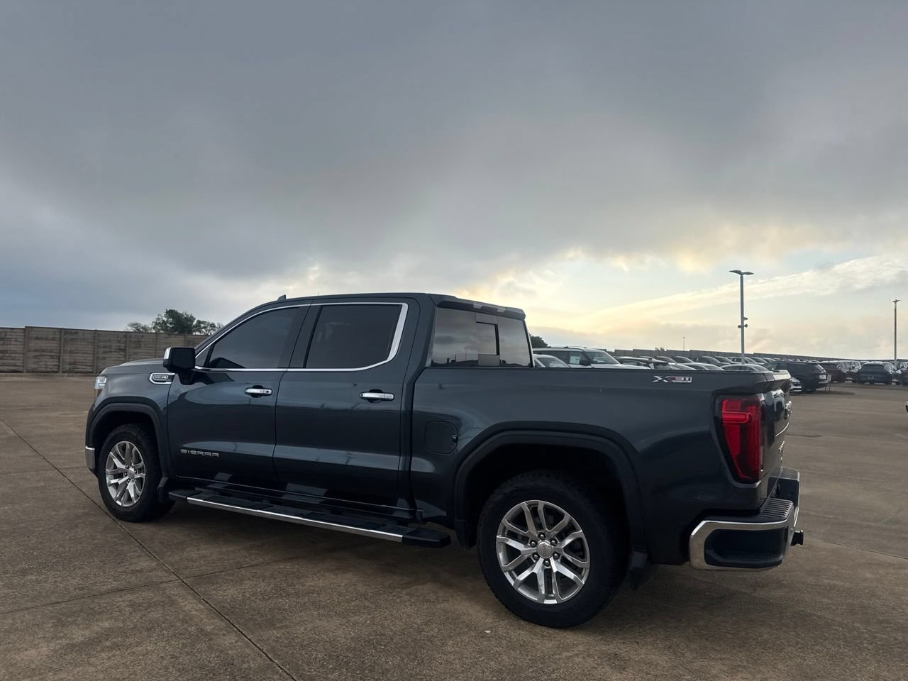 Used 2020 GMC Sierra 1500 SLT w/ SLT Premium Package AWD/4WD image 13