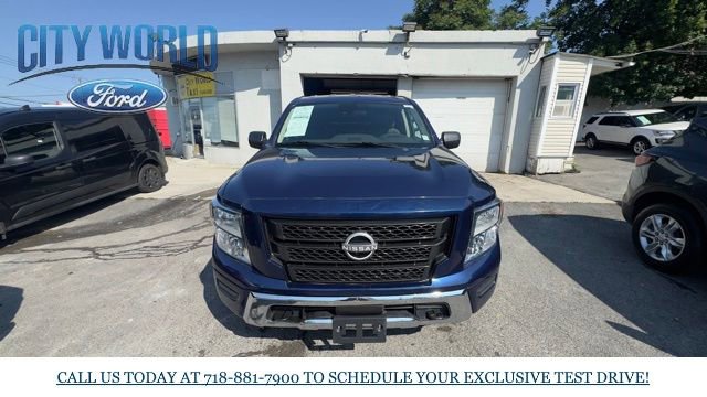Used 2023 Nissan Titan SV image 8